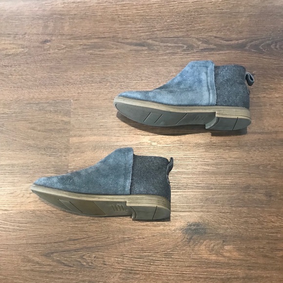 Toms Side Zip Gray Ankle Booties - Picture 4 of 8